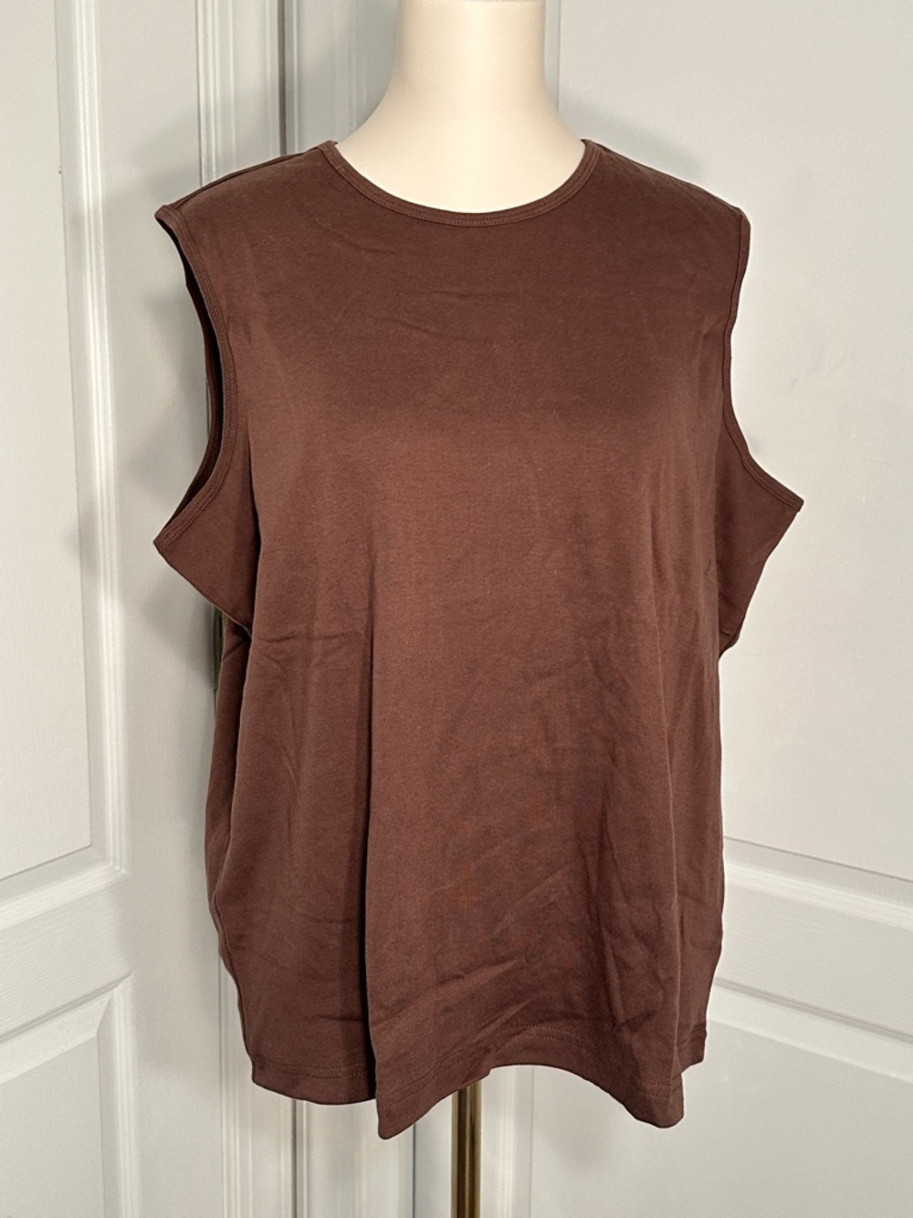 NWOT Blair Women’s Sleeveless Crewneck Top in Brown. Sz XL